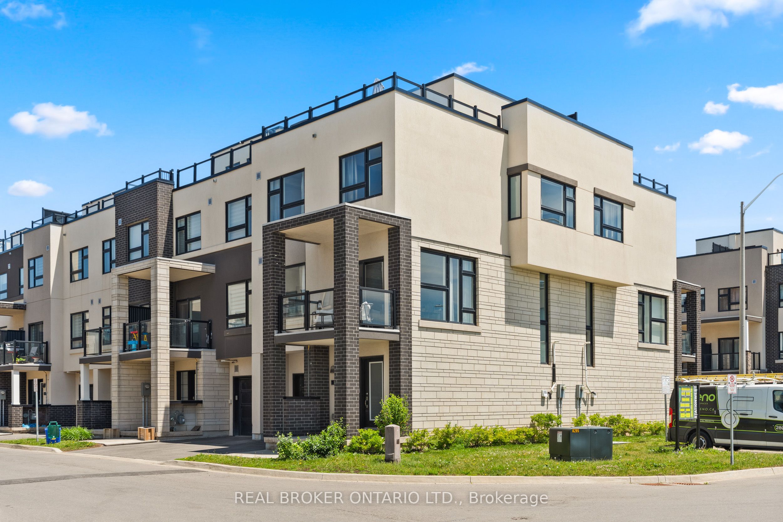 1121 Cooke Boulevard 1, Burlington, ON L7T 0C3 photo 3