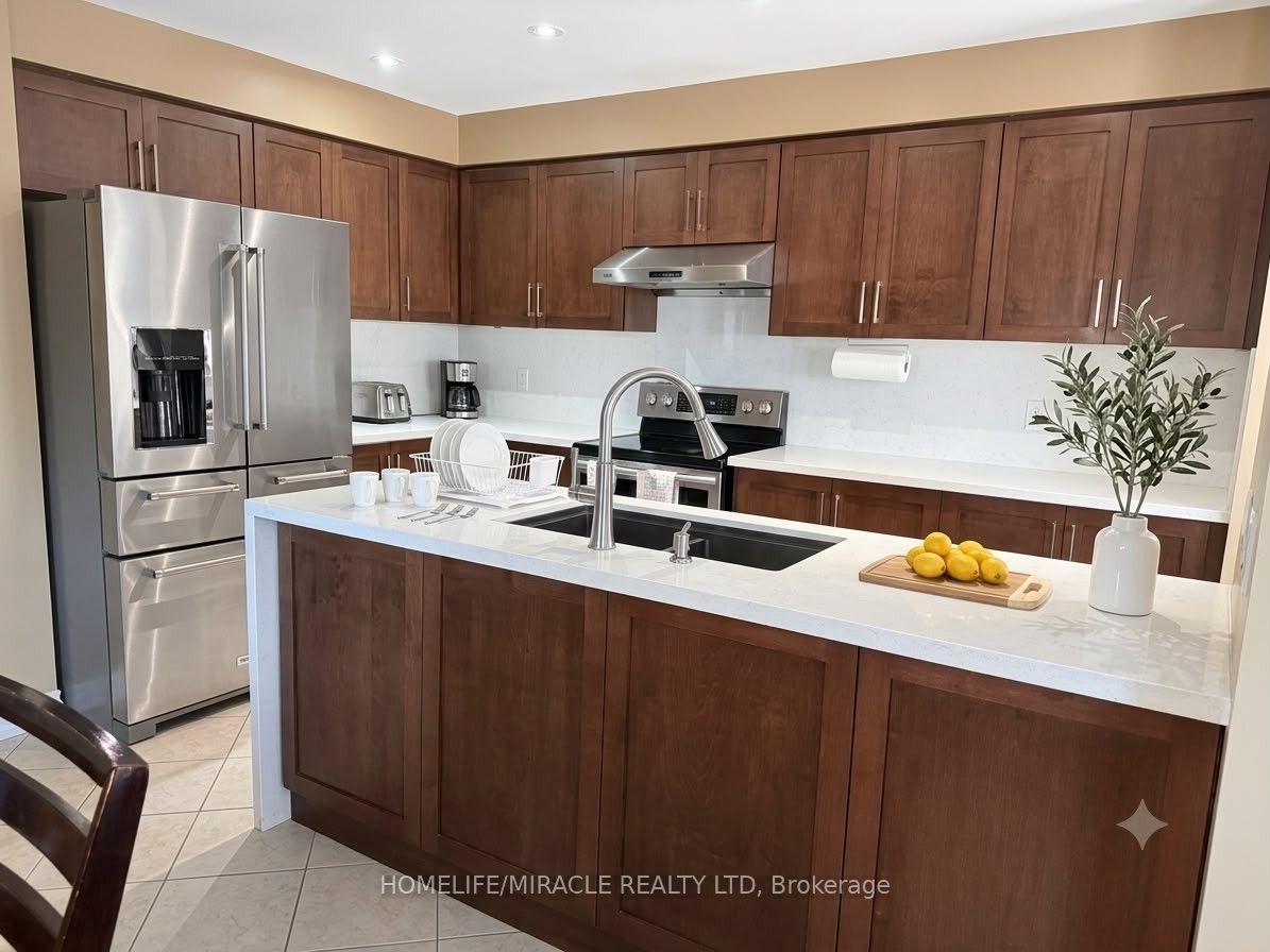 146 Cadillac Crescent, Brampton, ON L7A 3B4 photo 5