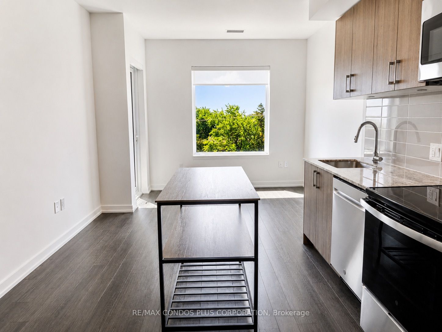 4010 Eglinton Avenue W 424, Toronto, ON M9A 0G5 photo 5