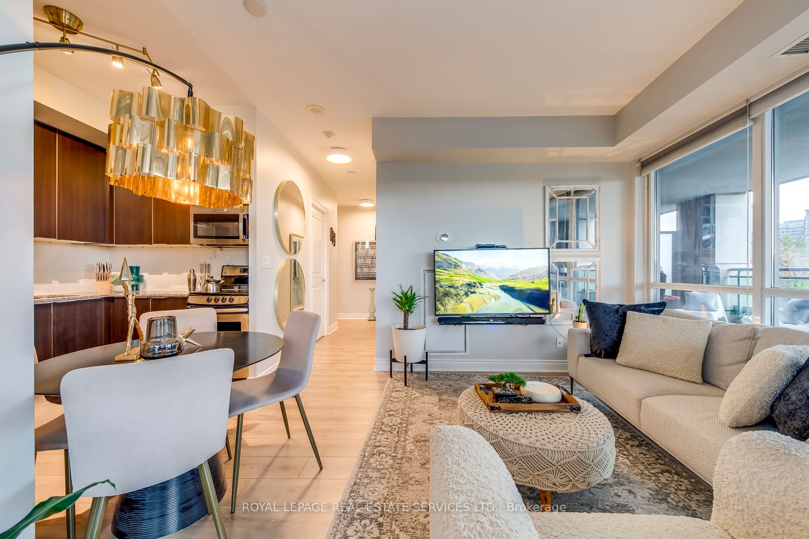 16 Brookers Lane 203, Toronto, ON M8V 0A5 photo 4
