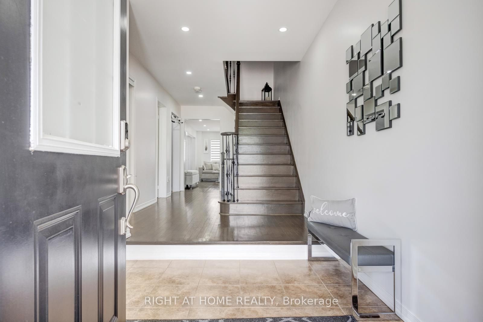 47 Oklahoma Drive, Brampton, ON L6P 3J7 photo 5