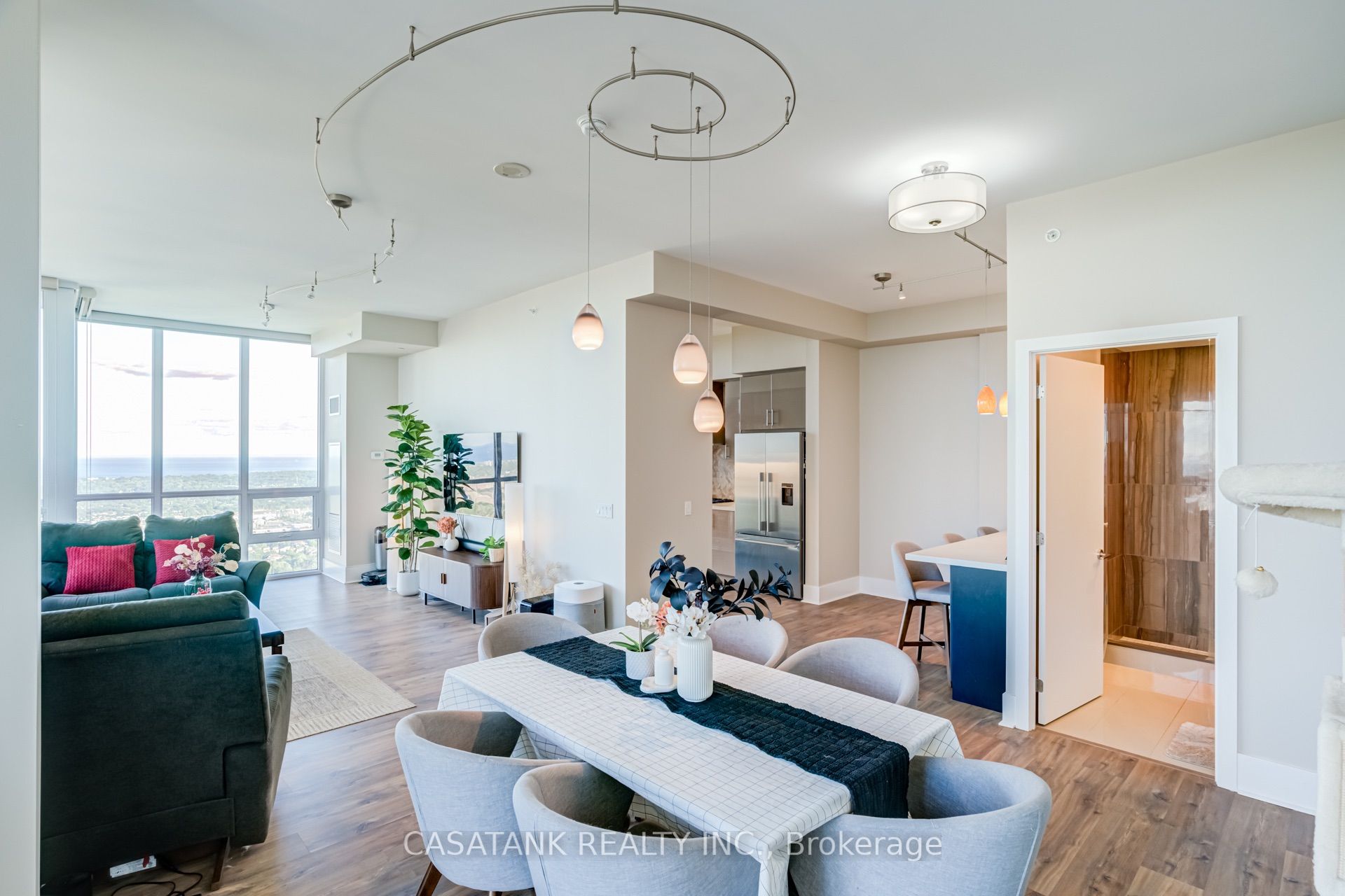 3975 Grand Park Drive 4701, Mississauga, ON L5B 0K4 photo 4