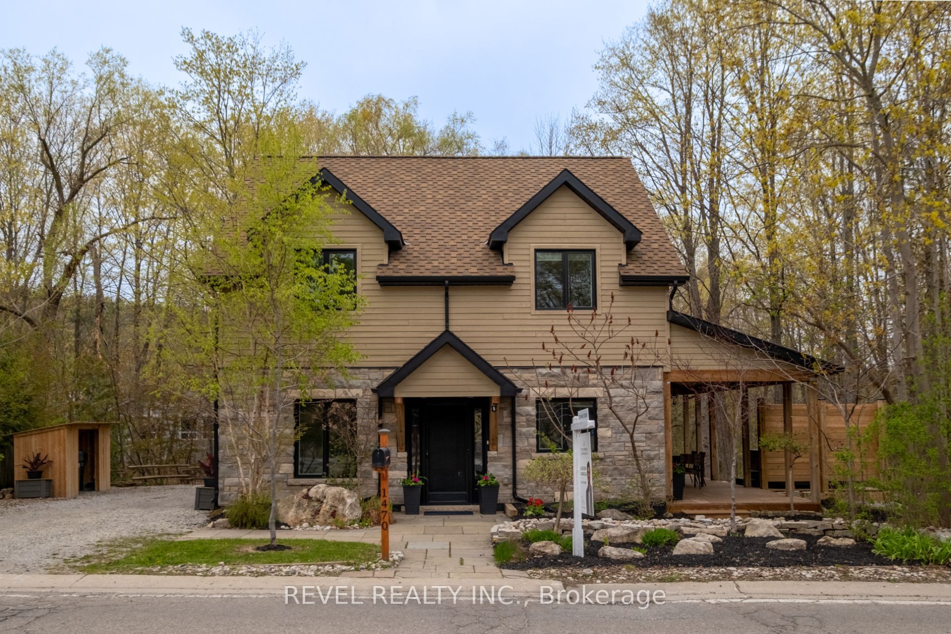 1470 Queen Street W, Caledon, ON L7K 0E4