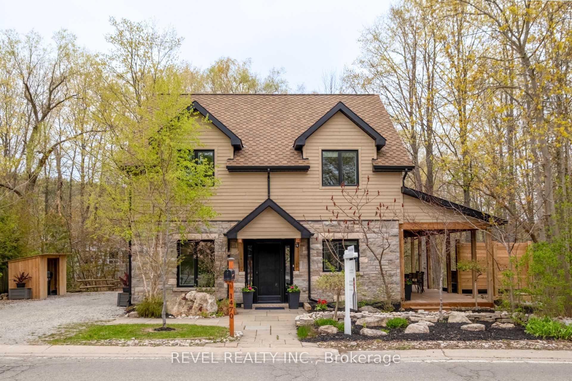 1470 Queen Street W, Caledon, ON L7K 0E4 photo 2