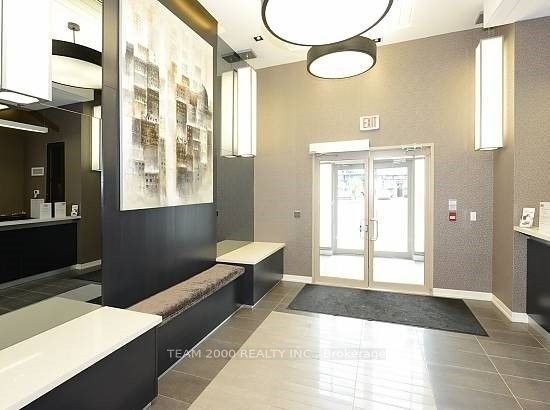 5101 Dundas Street 602, Toronto, ON M9A 5G8 photo 4