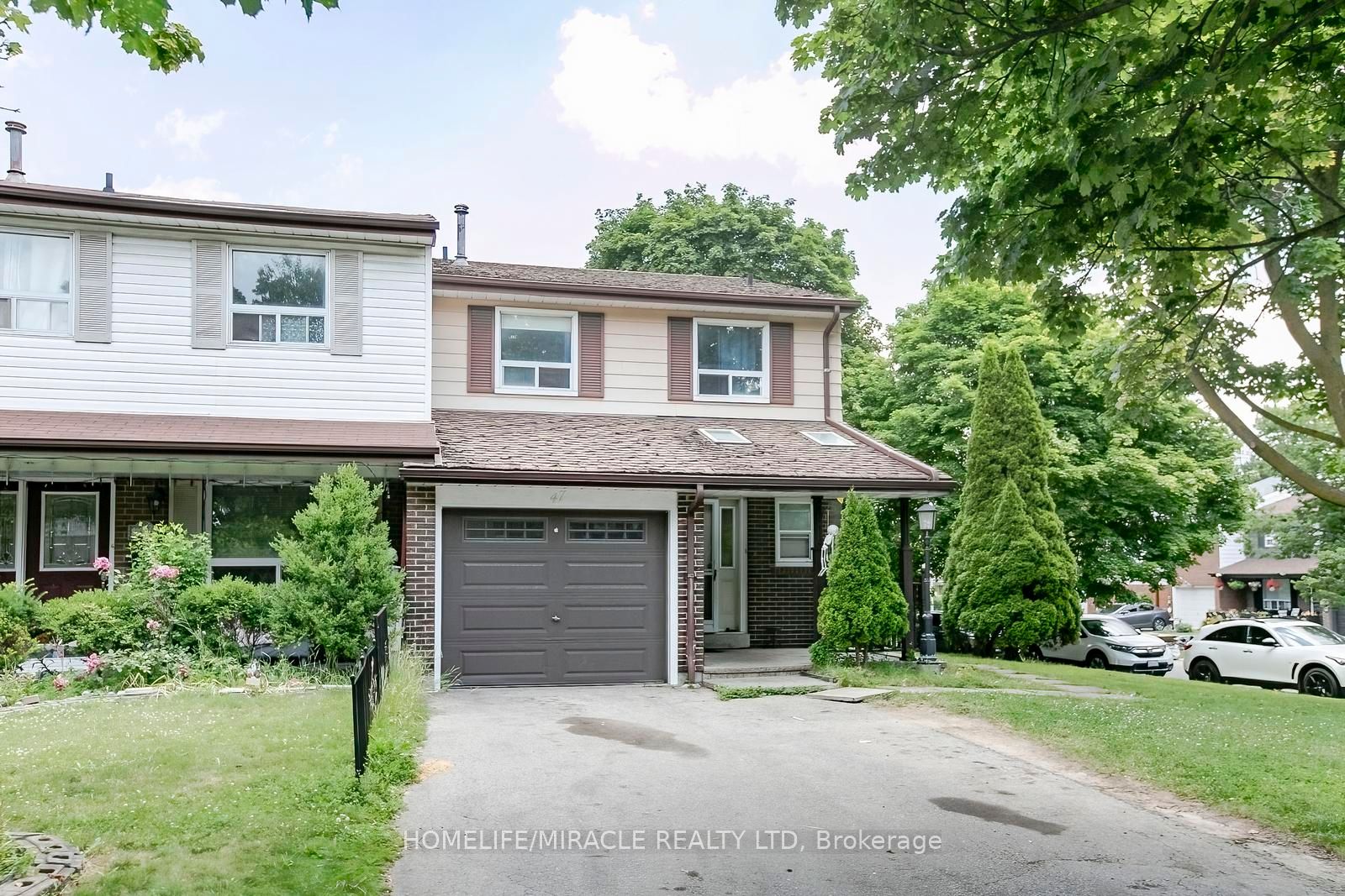 47 Longbourne Crescent, Brampton, ON L6S 2R8 photo 3