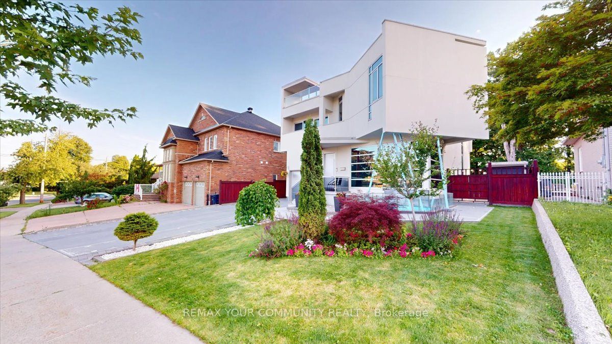 64 Aviemore Drive, Toronto, ON M9L 2L7 photo 2