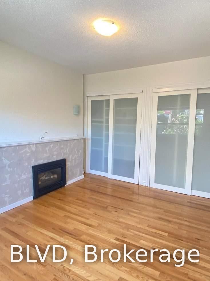 617 The Queensway Avenue Main Fl, Toronto, ON M8Y 1K2 photo 3