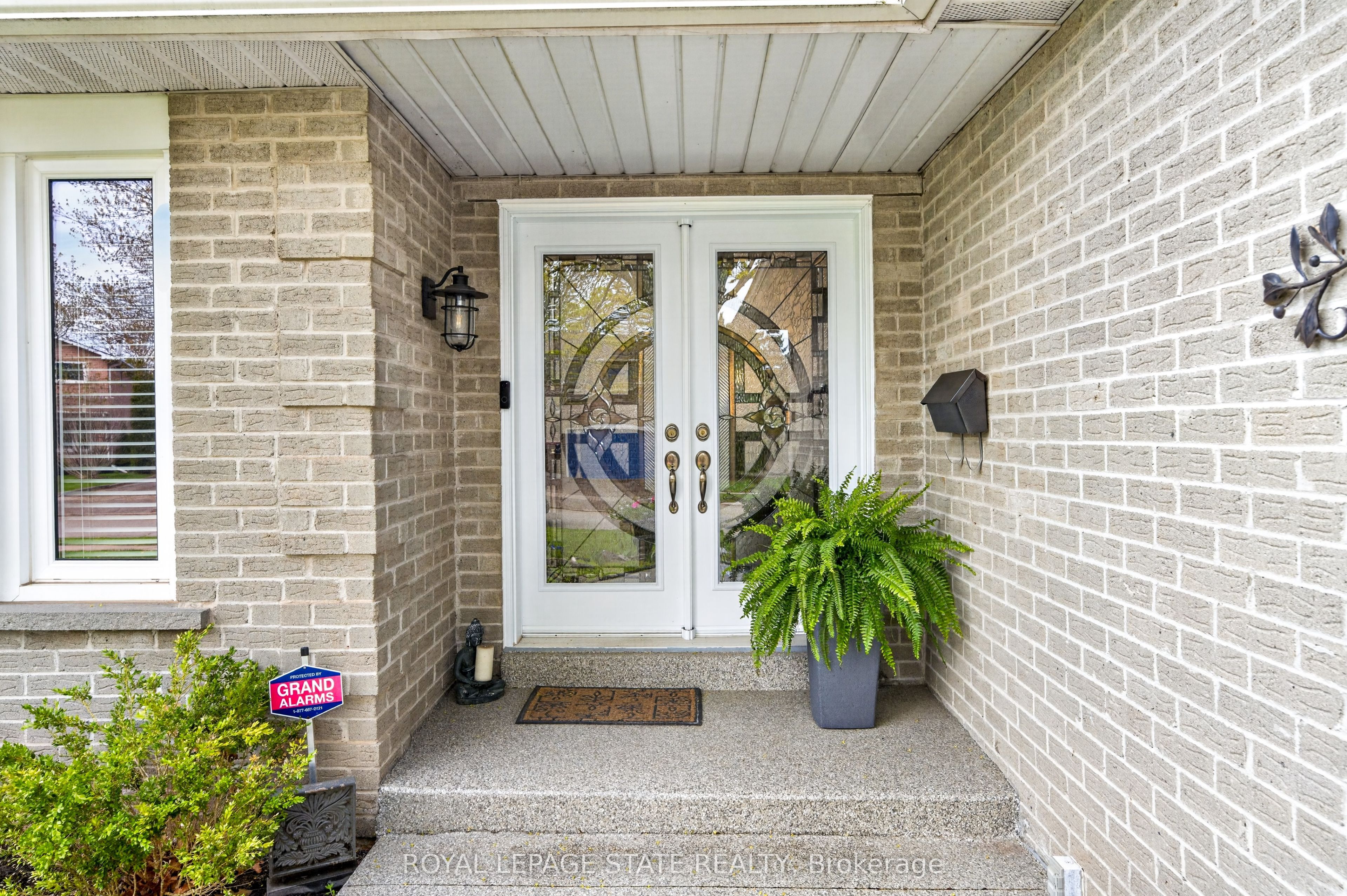 3086 Swansea Drive, Oakville, ON L6L 6H6 photo 4