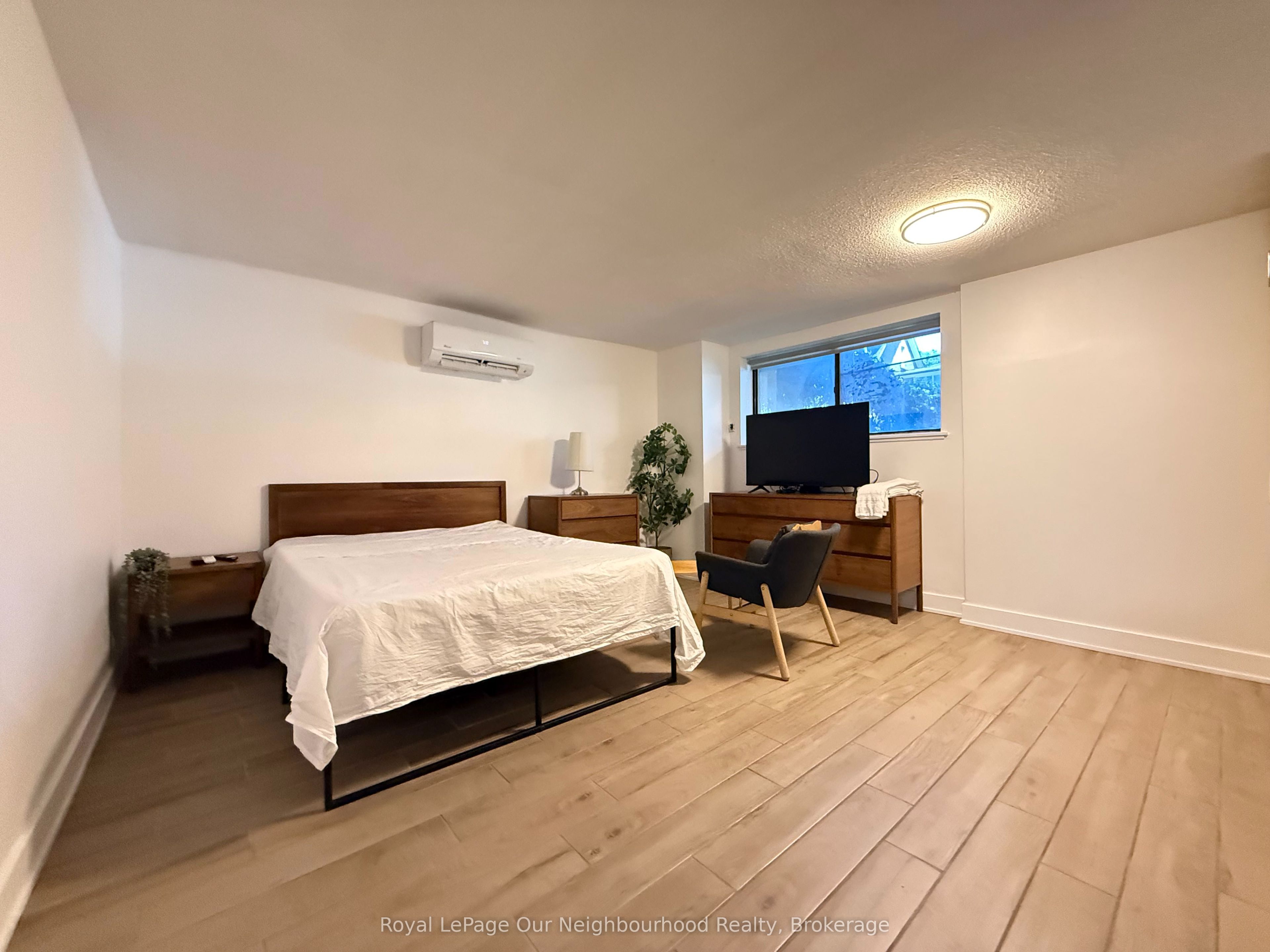 160 Dowling Avenue 104, Toronto, ON M6K 3A6 photo 4
