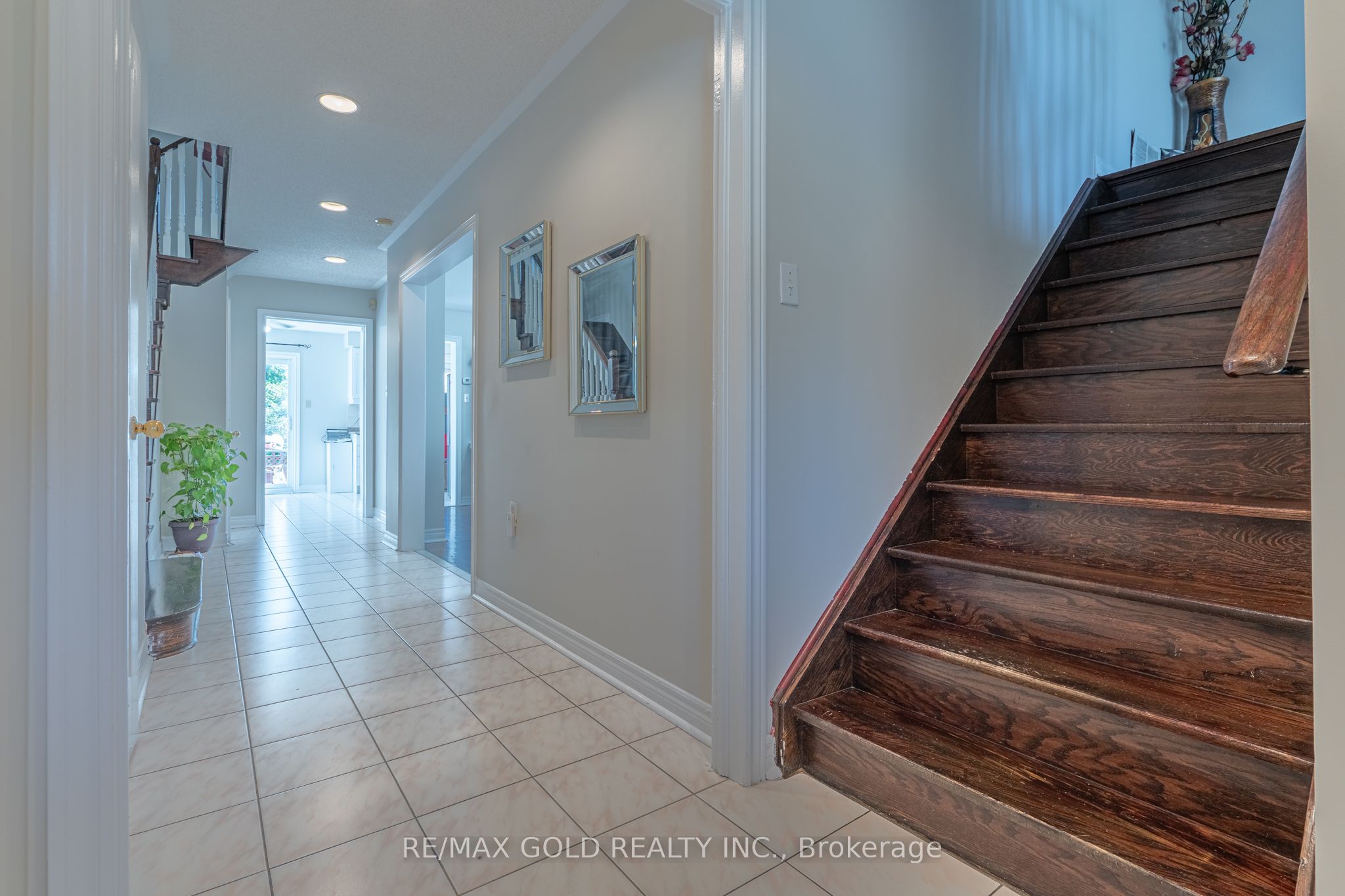 121 Bighorn Crescent, Brampton, ON L6R 1G2 photo 3