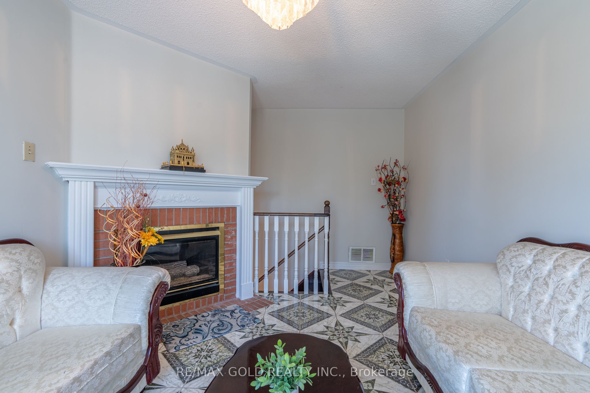 121 Bighorn Crescent, Brampton, ON L6R 1G2 photo 5
