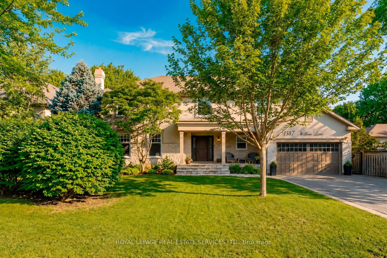 1387 Willowdown Road, Oakville, ON L6L 1X2