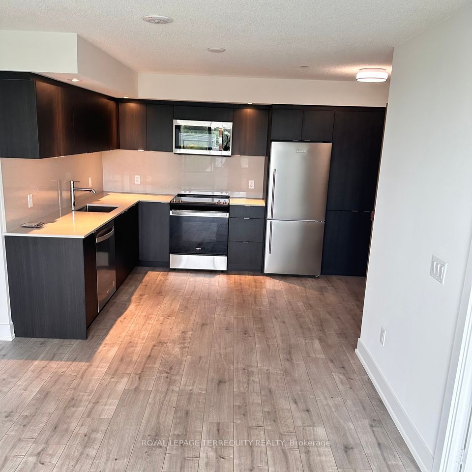 10 Eva Road 205, Toronto, ON M9C 1E8 photo 3