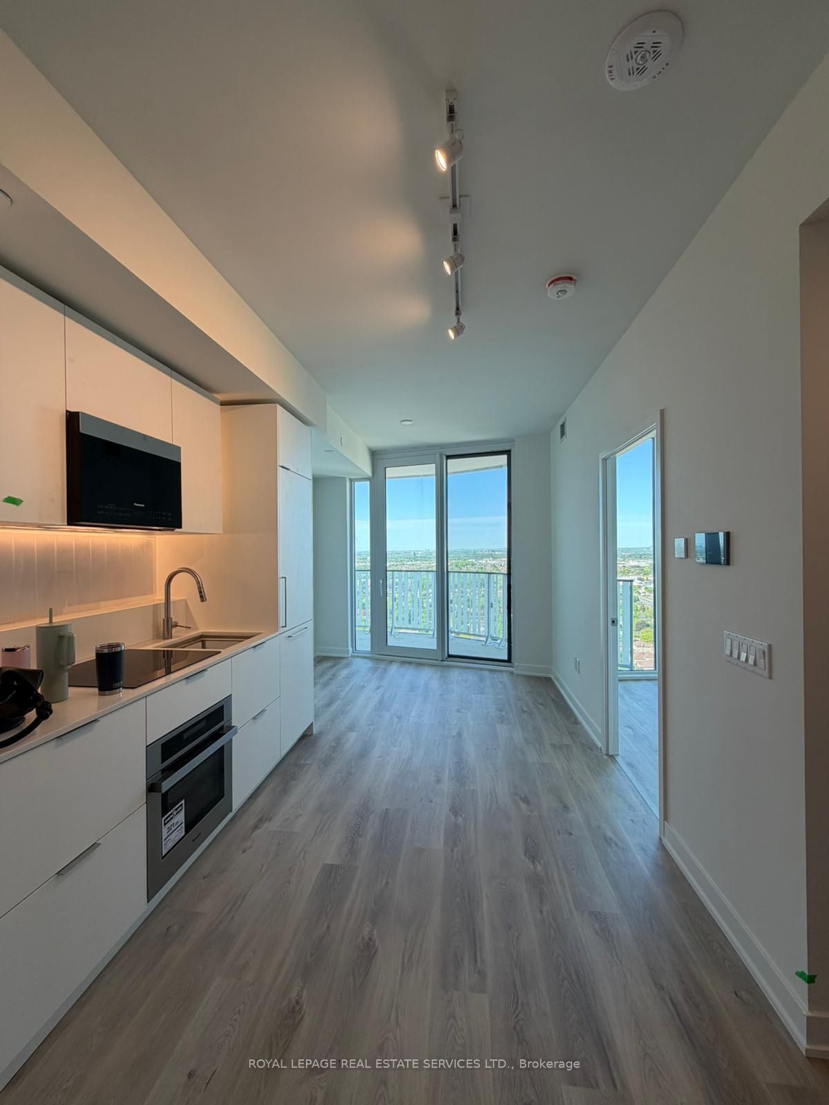 799 The Queensway N/A 105 Upper, Toronto, ON M8Z 0H3 photo 5