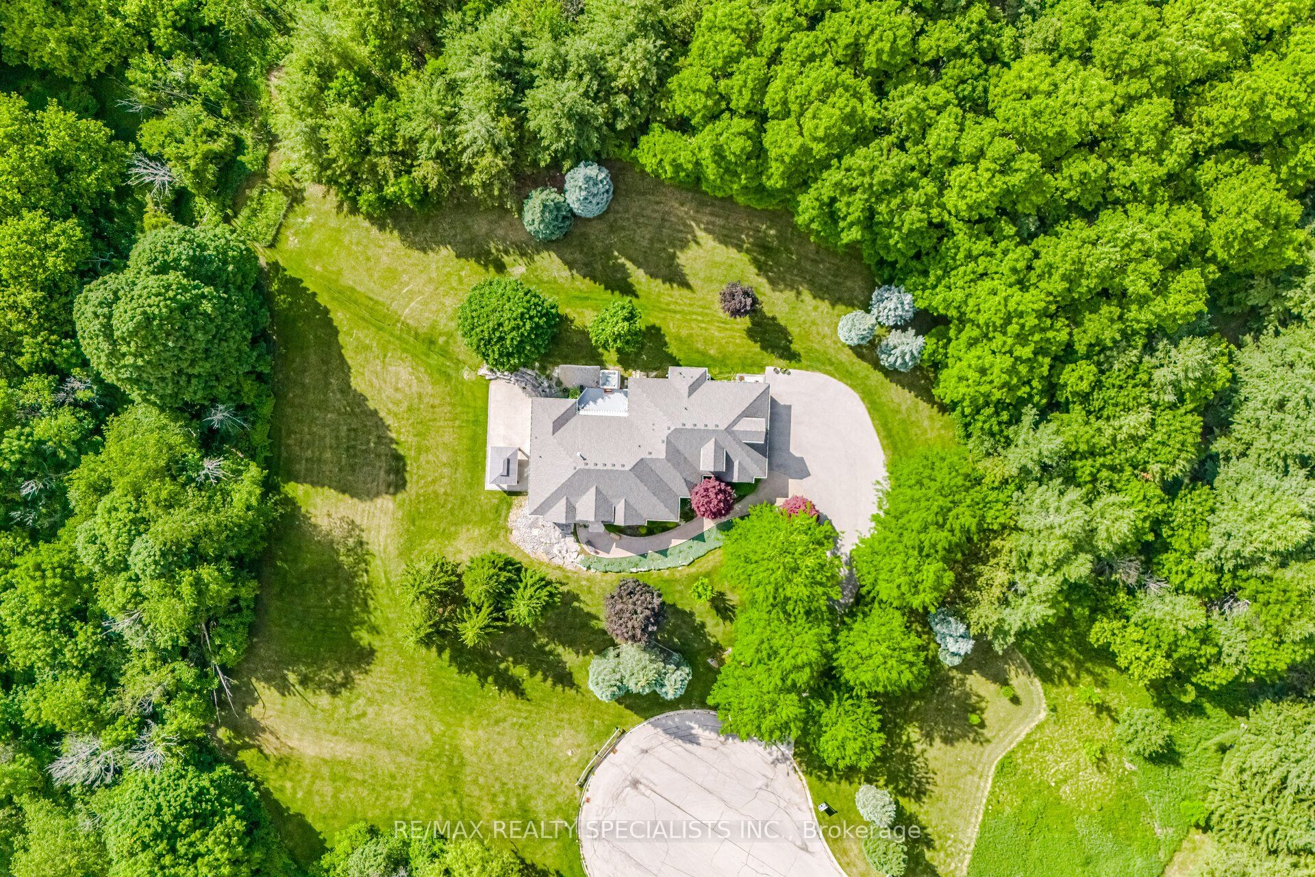 10 Valley Hill Drive, Caledon, ON L7E 0B8 photo 2