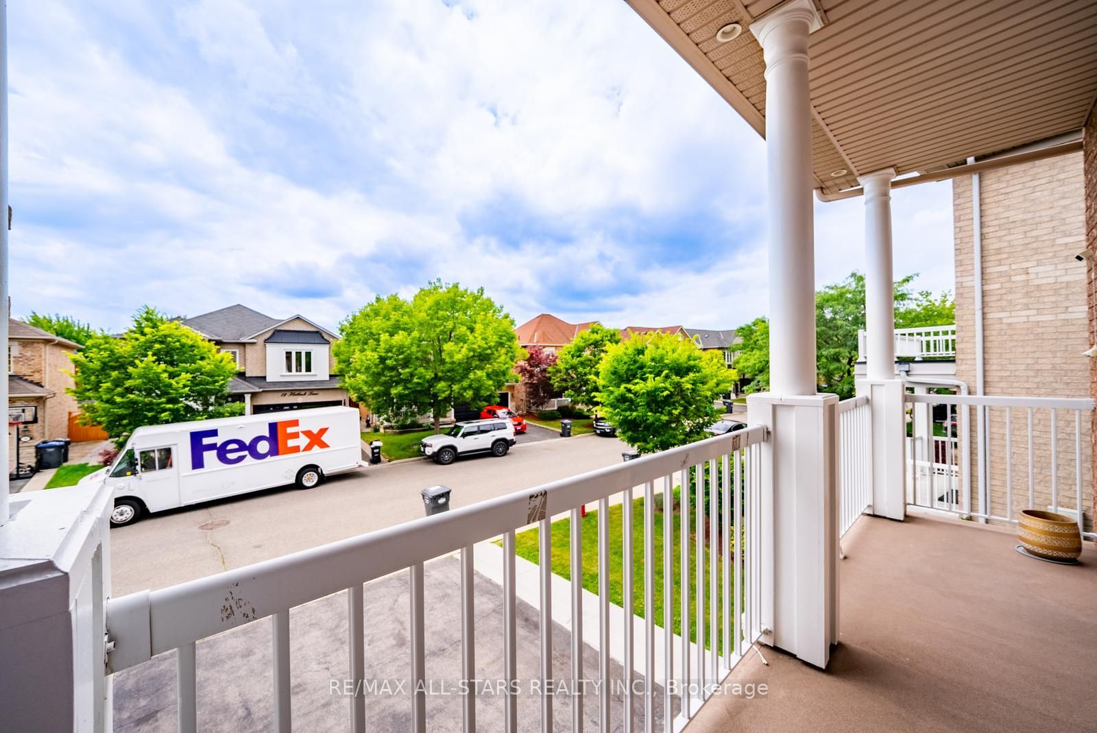 9 Flatbush Lane, Brampton, ON L7A 2R6 photo 3