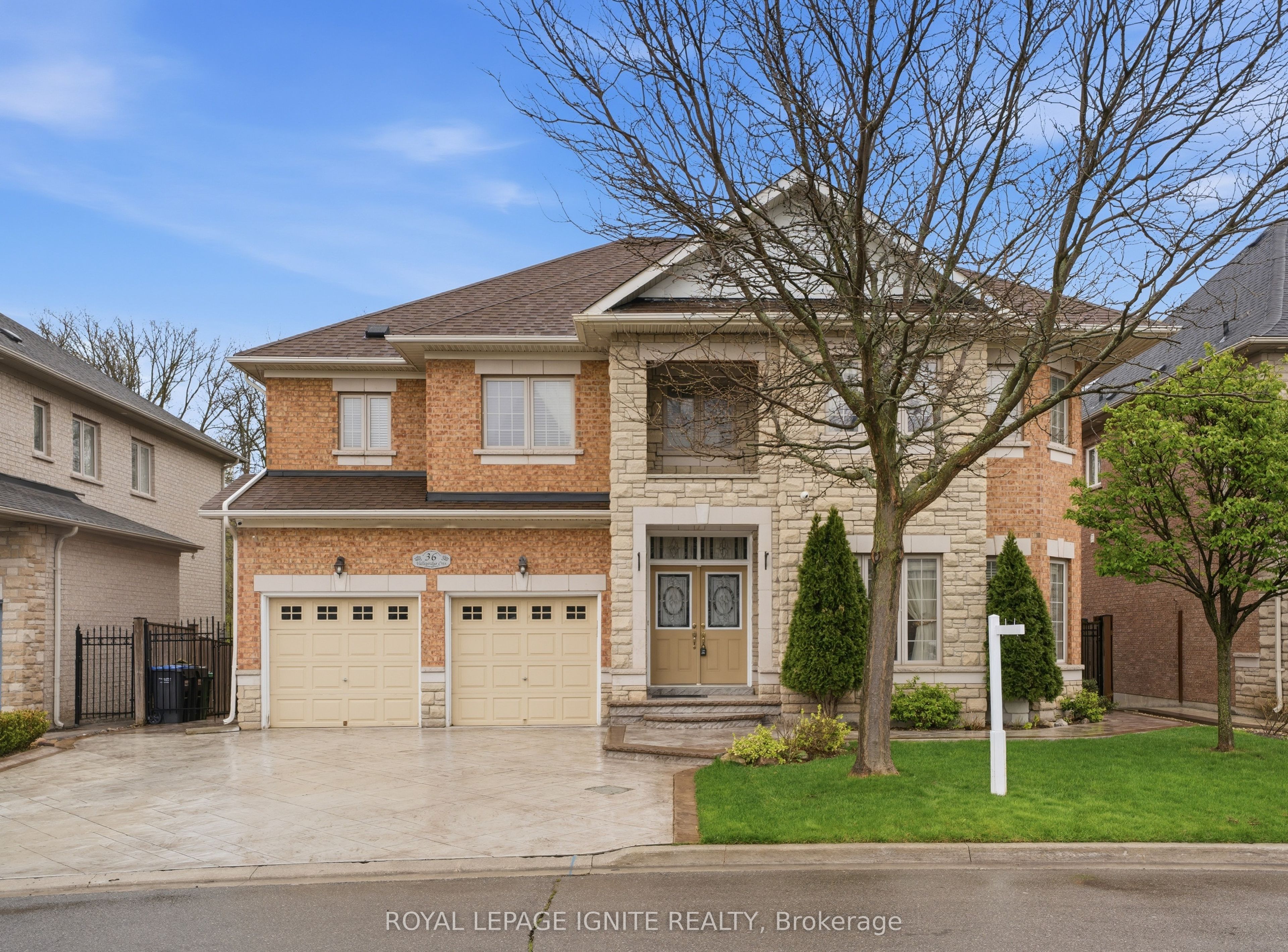 36 Valleyridge Crescent, Brampton, ON L6P 2C8 photo 2