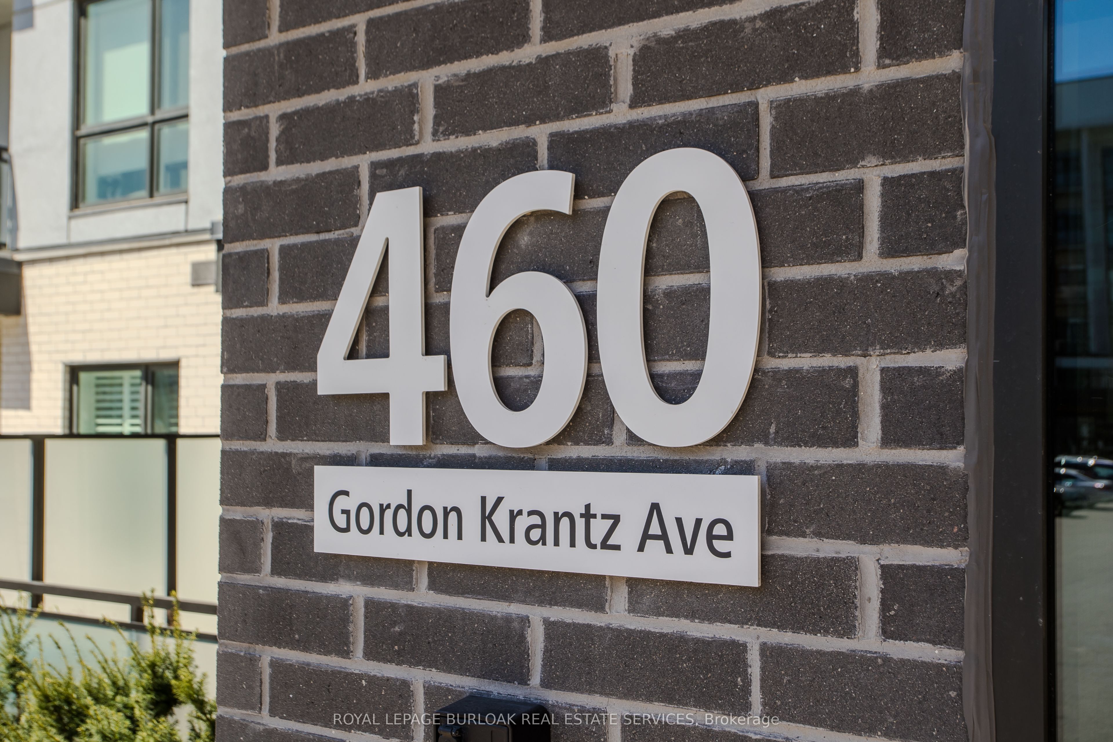 460 Gordon Krantz Avenue 112, Milton, ON L9E 1Z2 photo 3