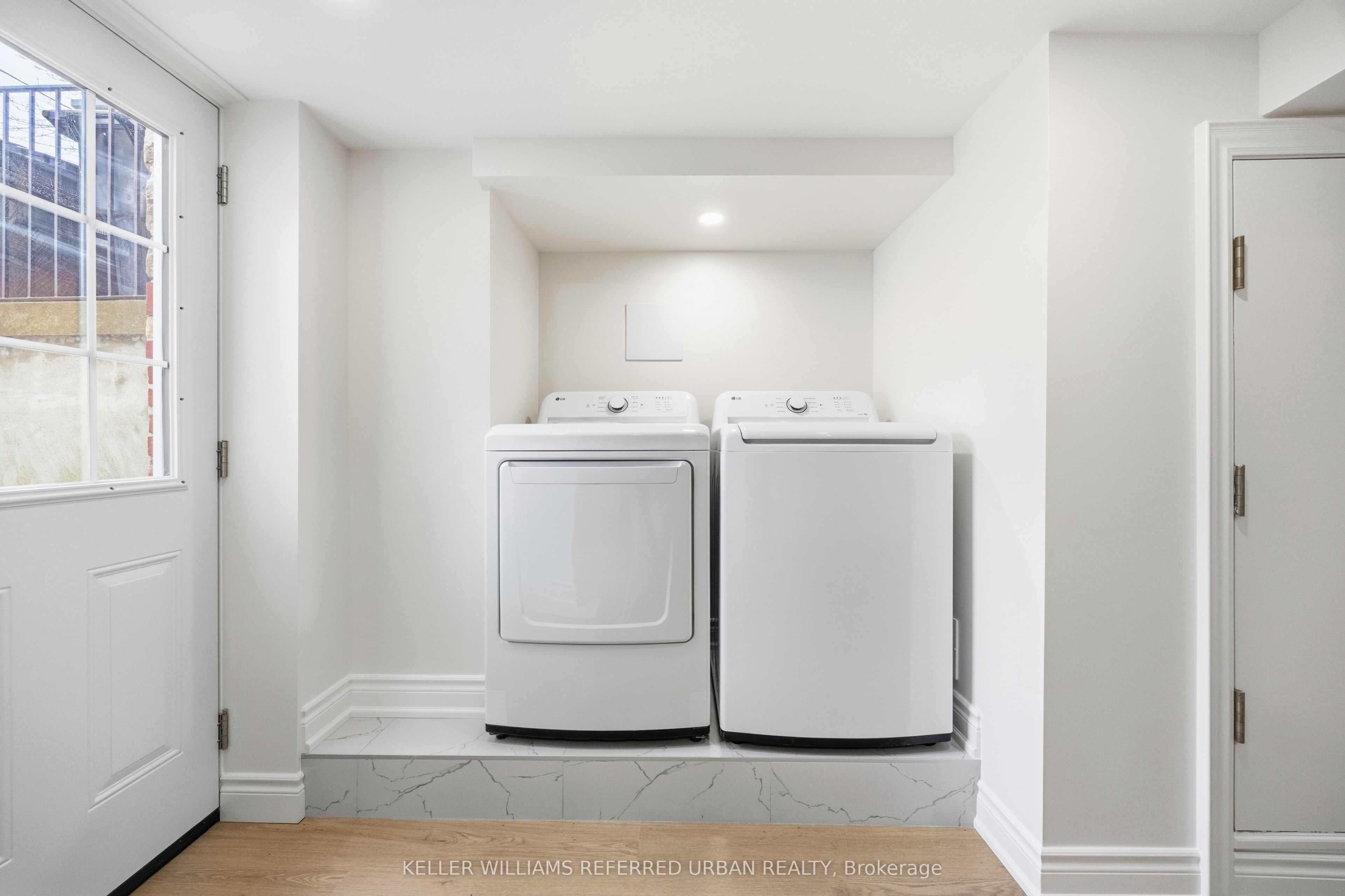54 Gwynne Avenue Basement, Toronto, ON M6K 2C4 photo 3