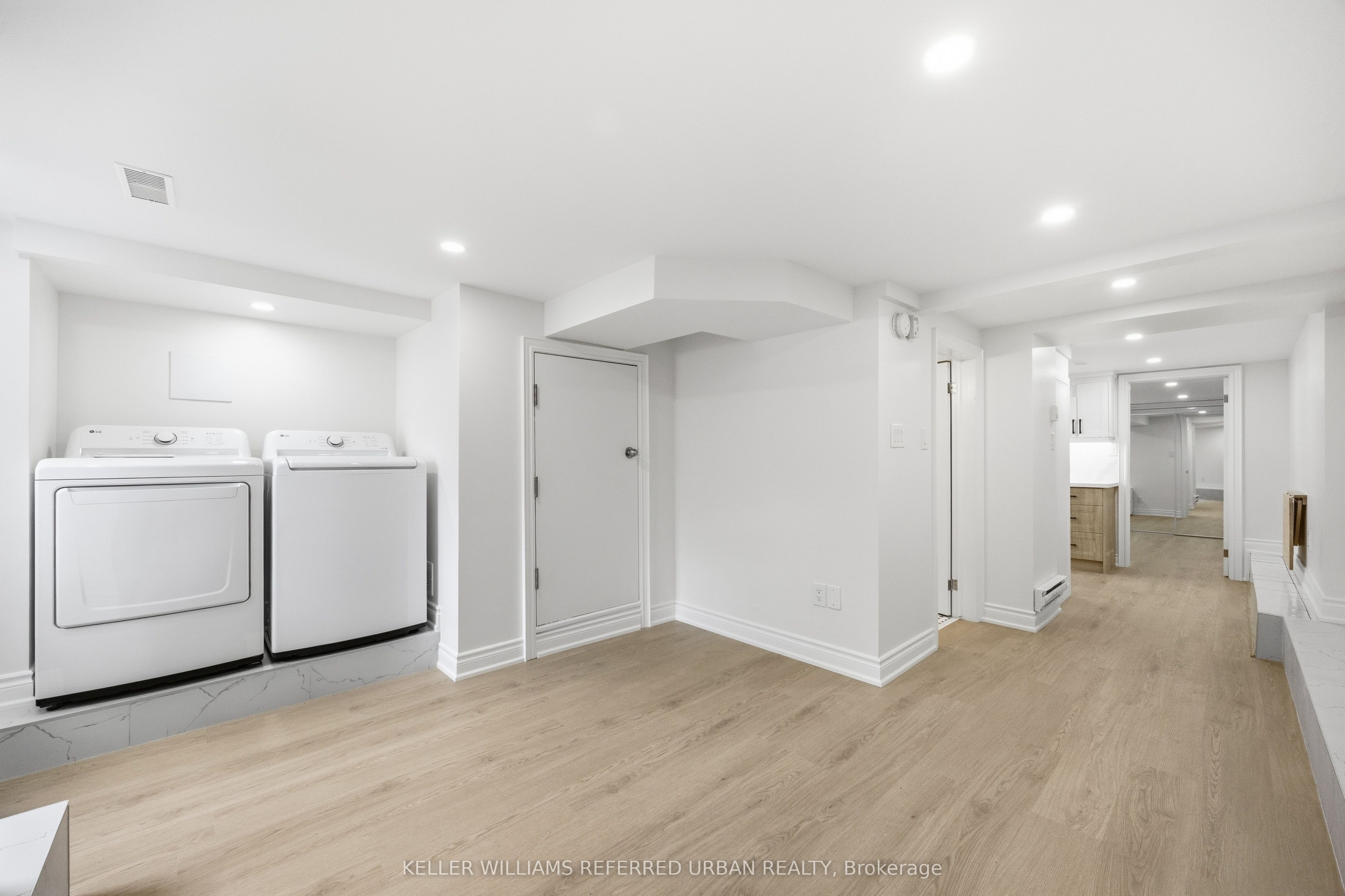 54 Gwynne Avenue Basement, Toronto, ON M6K 2C4 photo 5