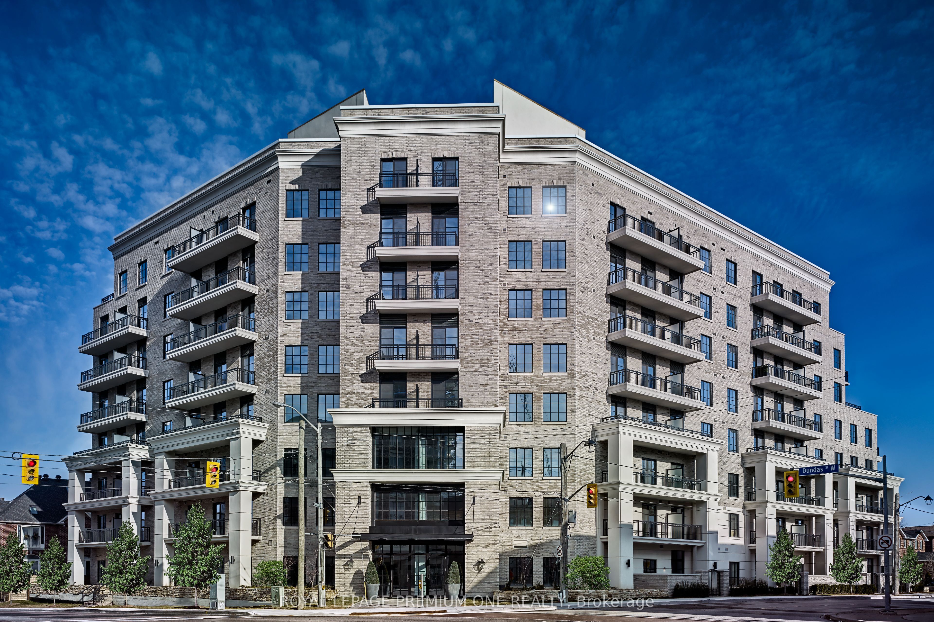 571 Prince Edward Drive N 309, Toronto, ON M8X 0A1