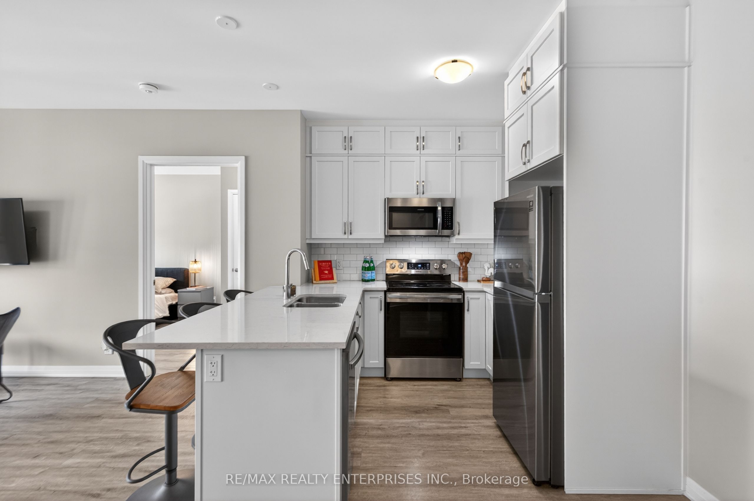 102 Grovewood Common 510, Oakville, ON L9H 0X2 photo 3