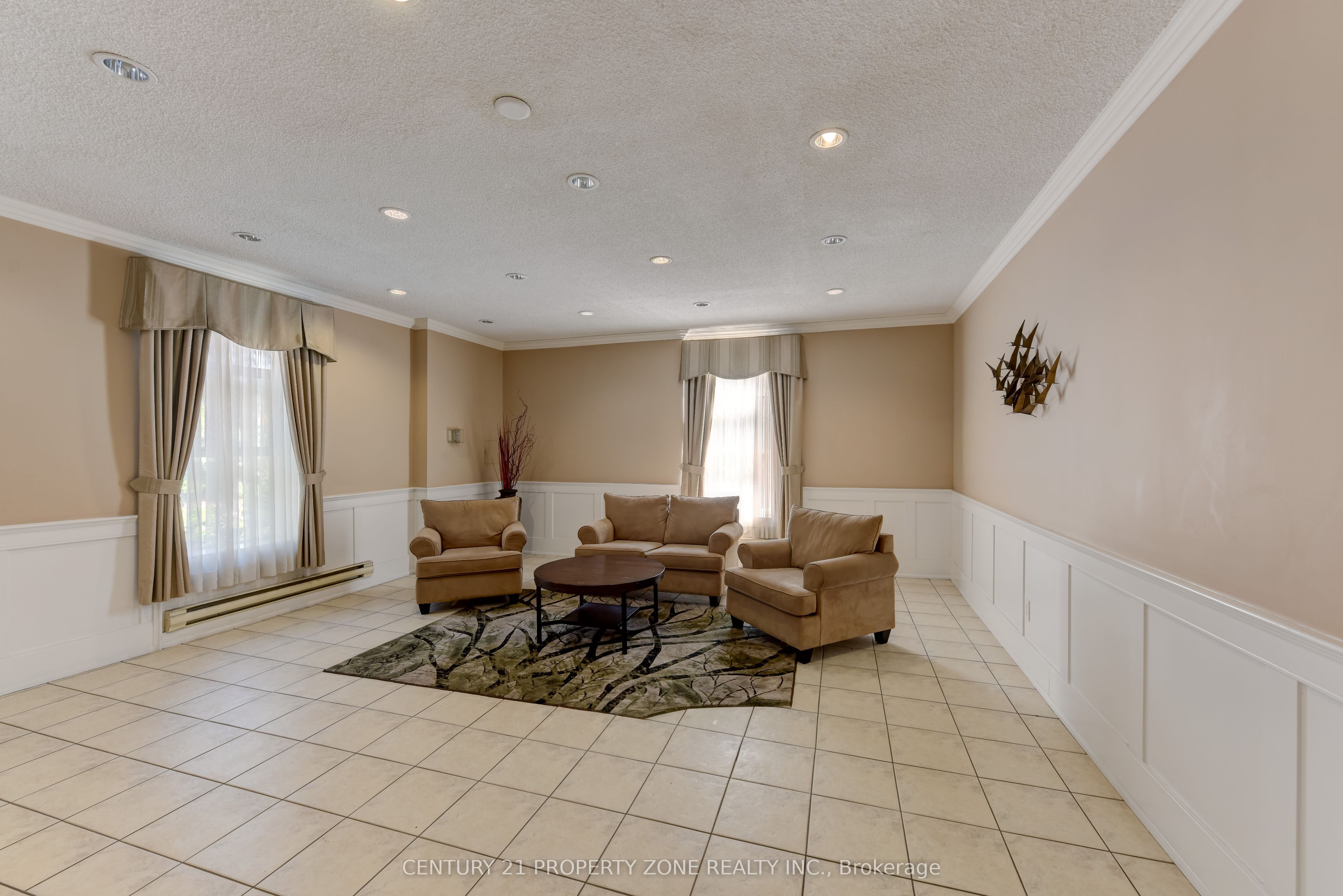 3025 Queen Frederica Drive 907, Mississauga, ON L4Y 3A1 photo 5