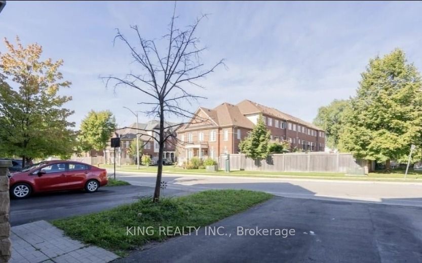 27 Denison Avenue, Brampton, ON L6X 0H2 photo 5