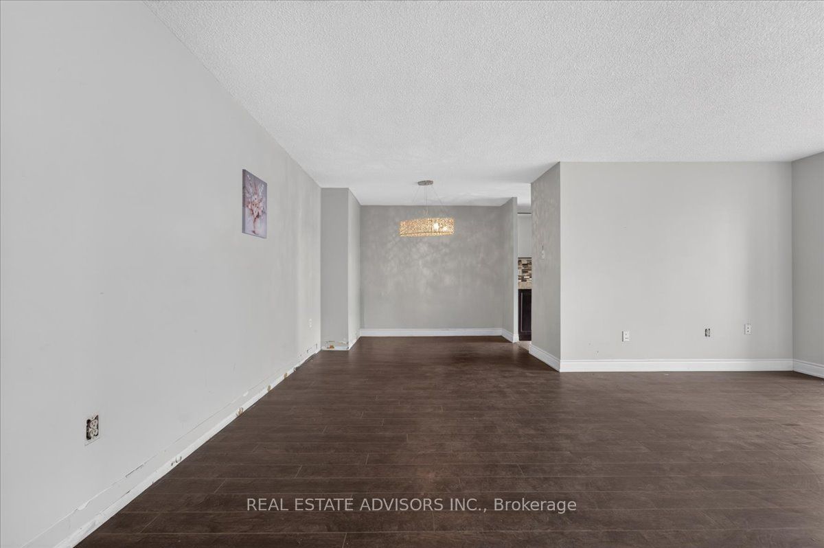 4 Kings Cross Road 1206, Brampton, ON L6T 3X8 photo 5