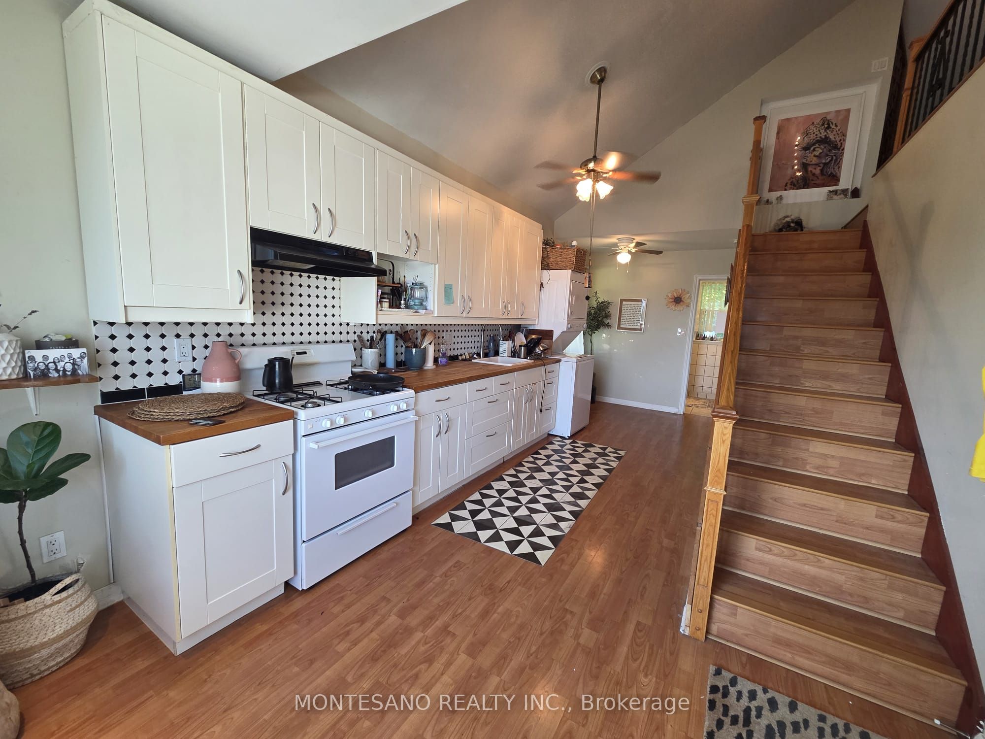 6045 Regional Road 25 Road Loft, Milton, ON L9T 2X5 photo 5