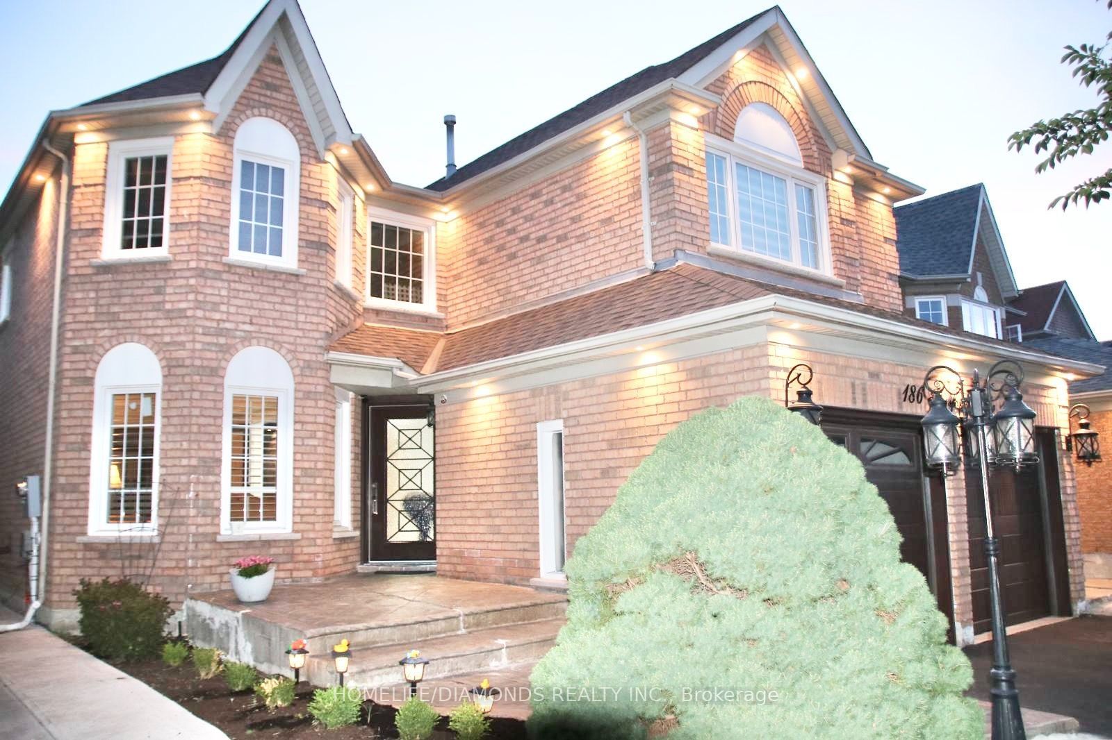 186 FERNFOREST Drive, Brampton, ON L6R 1T7 photo 2