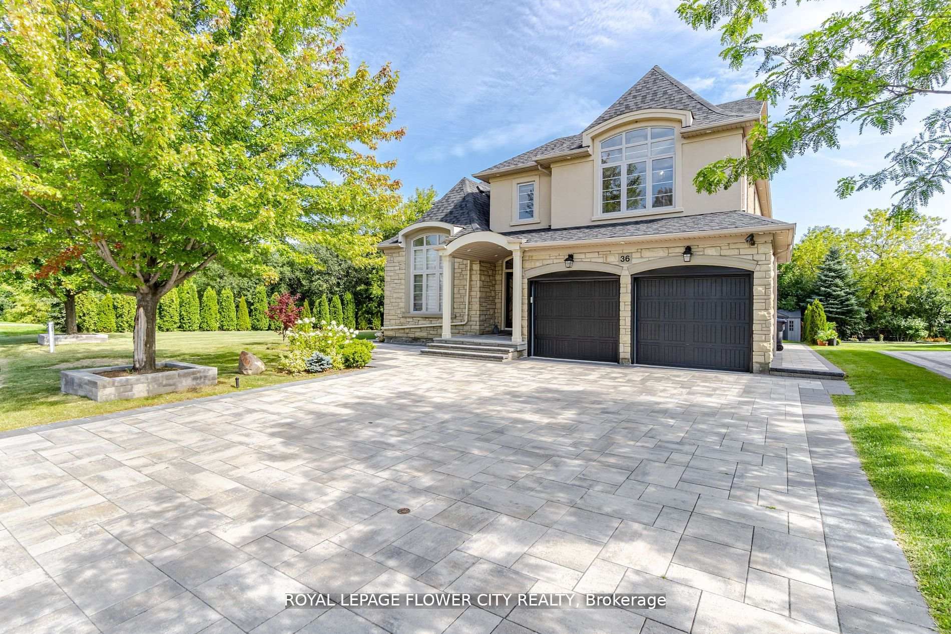 36 Louvain Drive, Brampton, ON L6P 1W7 photo 2