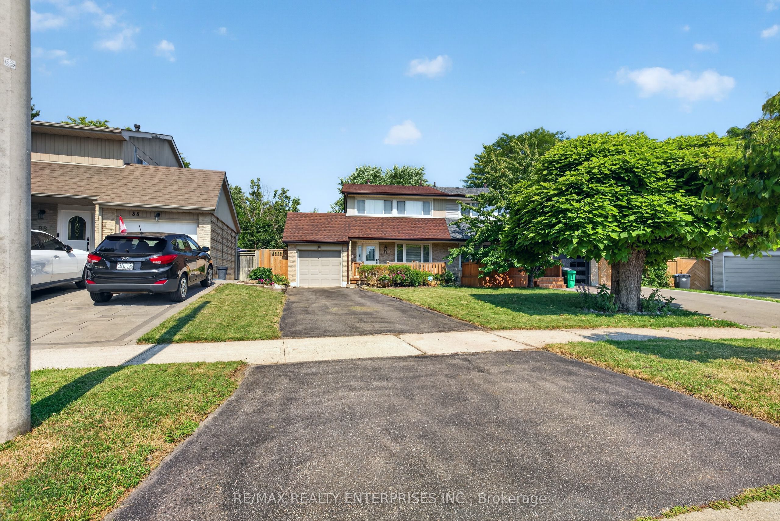 86 Bow River Crescent, Mississauga, ON L5N 1J2 photo 2
