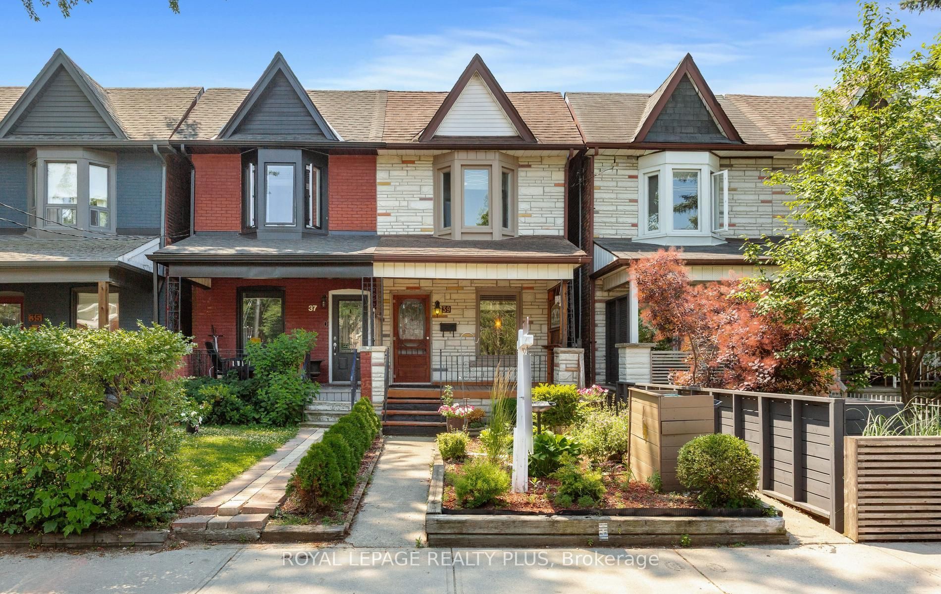 39 Maria Street, Toronto, ON M6P 1W1 photo 3