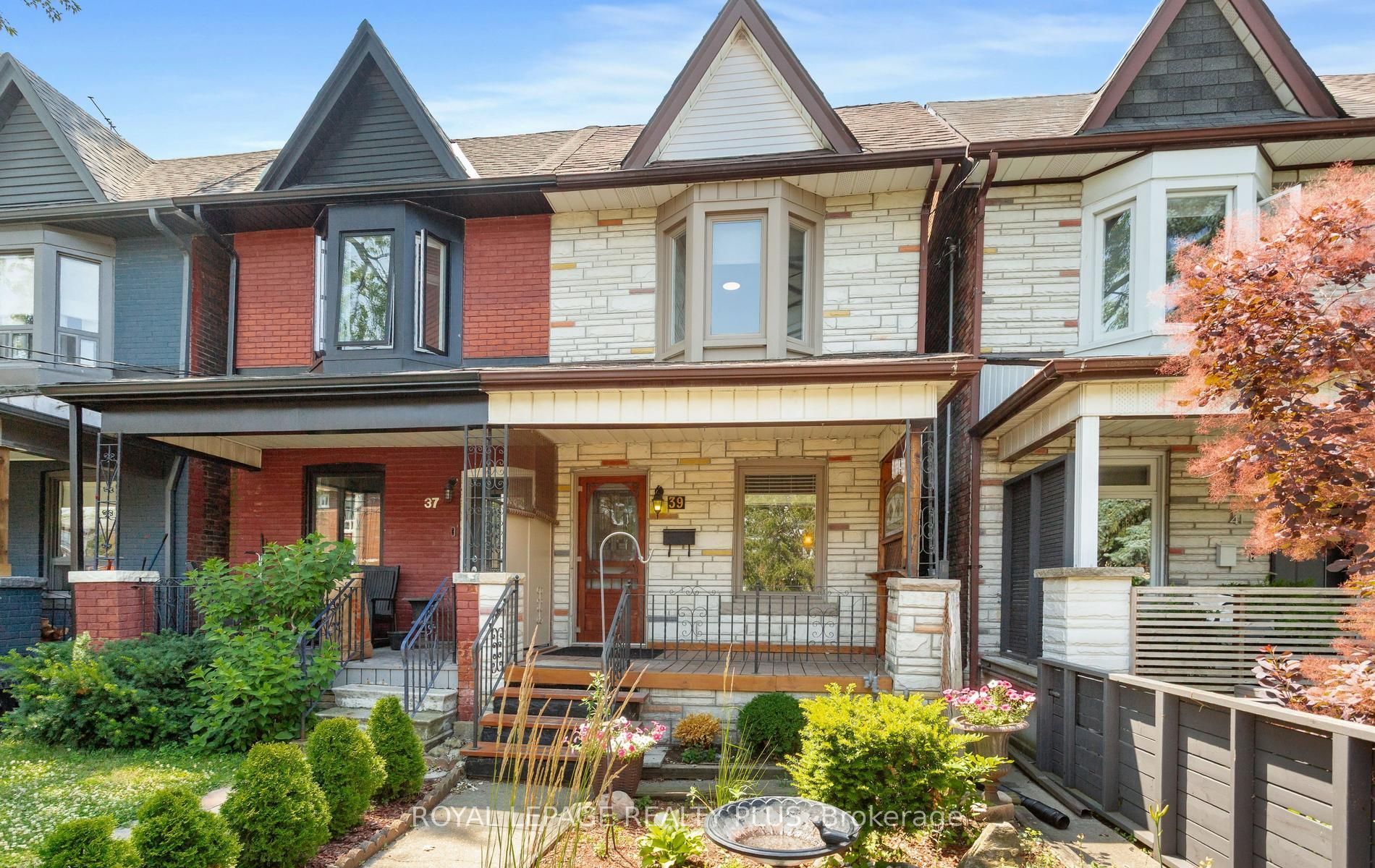 39 Maria Street, Toronto, ON M6P 1W1 photo 4