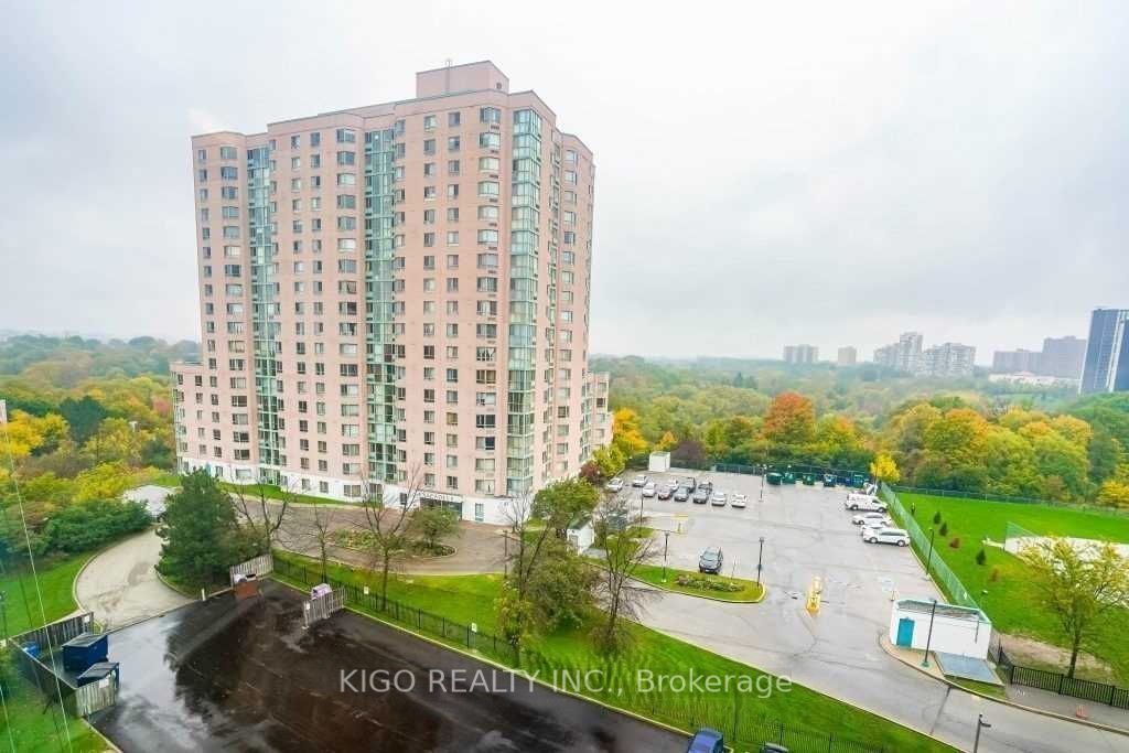 21 Markbrook Lane 907, Toronto, ON M9V 5E4