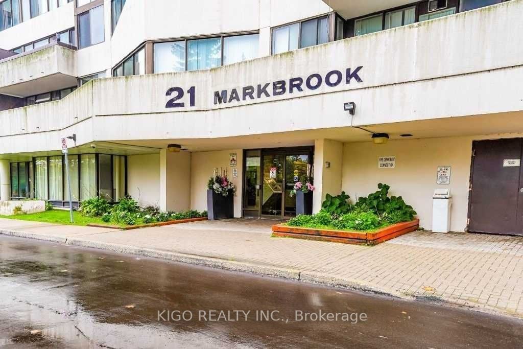 21 Markbrook Lane 907, Toronto, ON M9V 5E4 photo 2