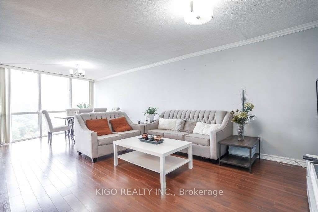 21 Markbrook Lane 907, Toronto, ON M9V 5E4 photo 4