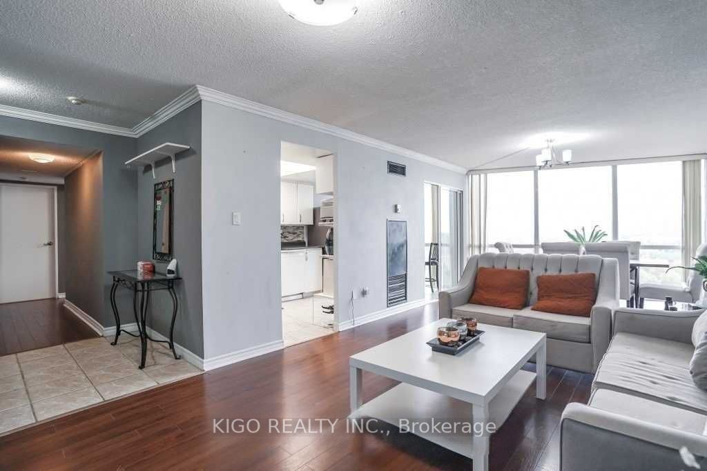 21 Markbrook Lane 907, Toronto, ON M9V 5E4 photo 5