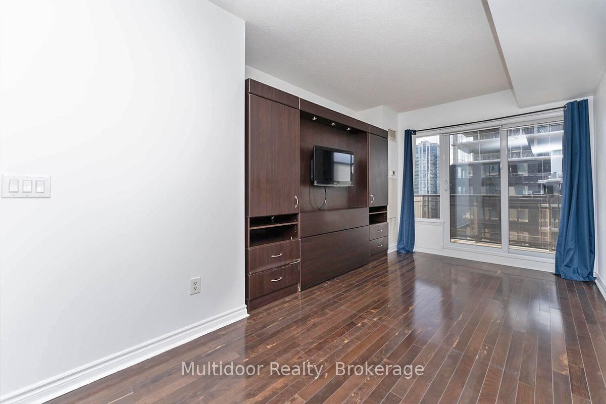 385 Prince Of Wales Drive 1112, Mississauga, ON L5B 0C6 photo 4