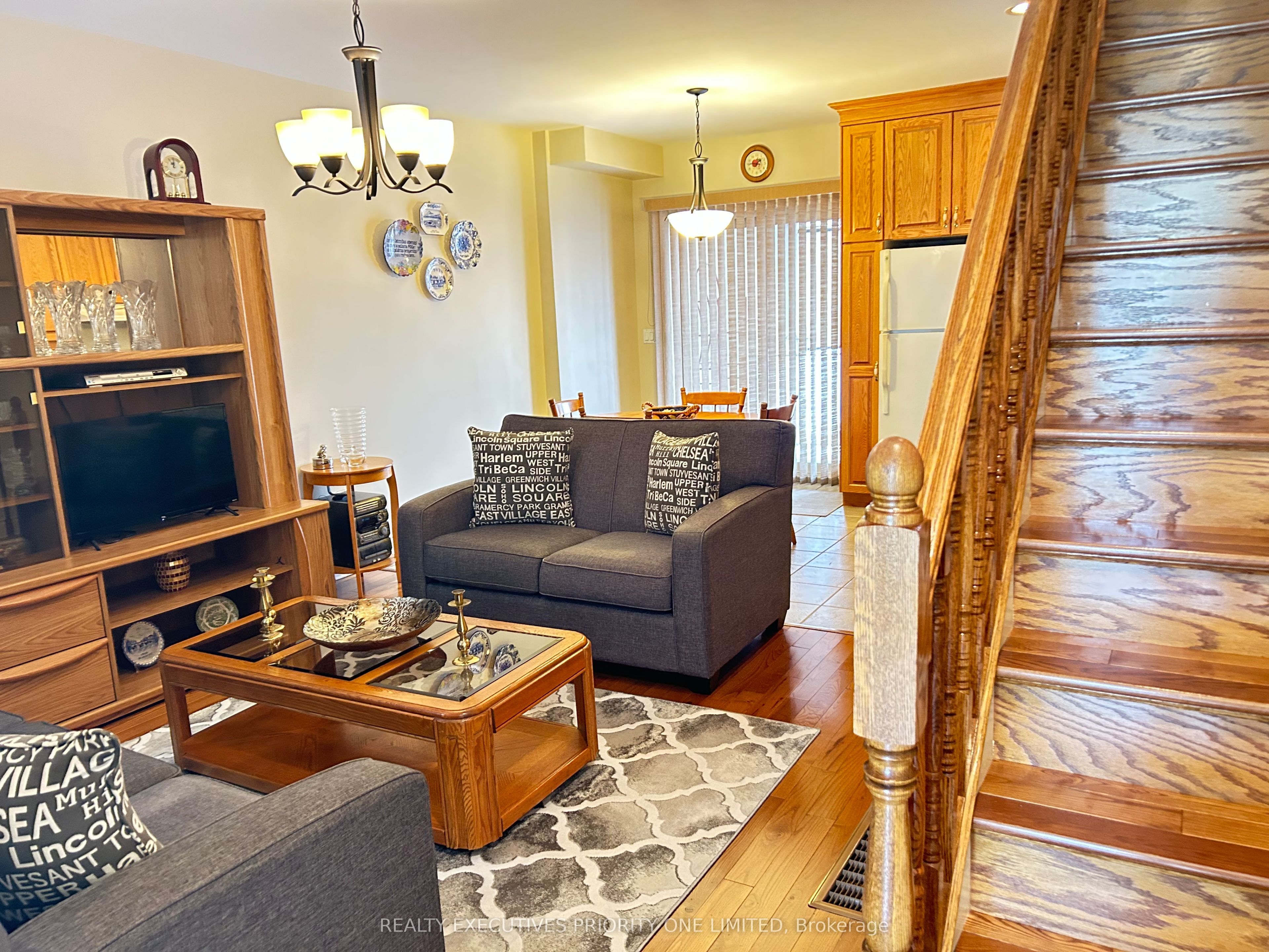 224 Caledonia Road, Toronto, ON M6E 4T1 photo 2