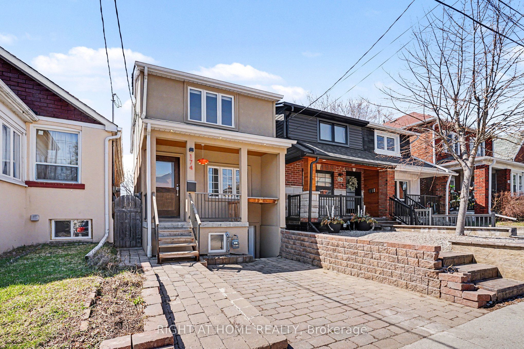174 Rosethorn Avenue, Toronto, ON M6N 3L4