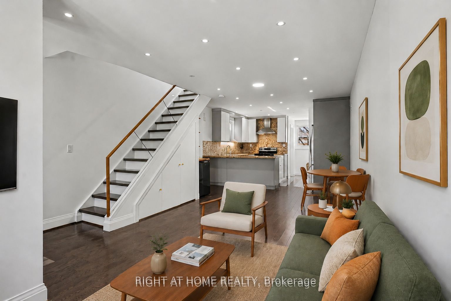 174 Rosethorn Avenue, Toronto, ON M6N 3L4 photo 2