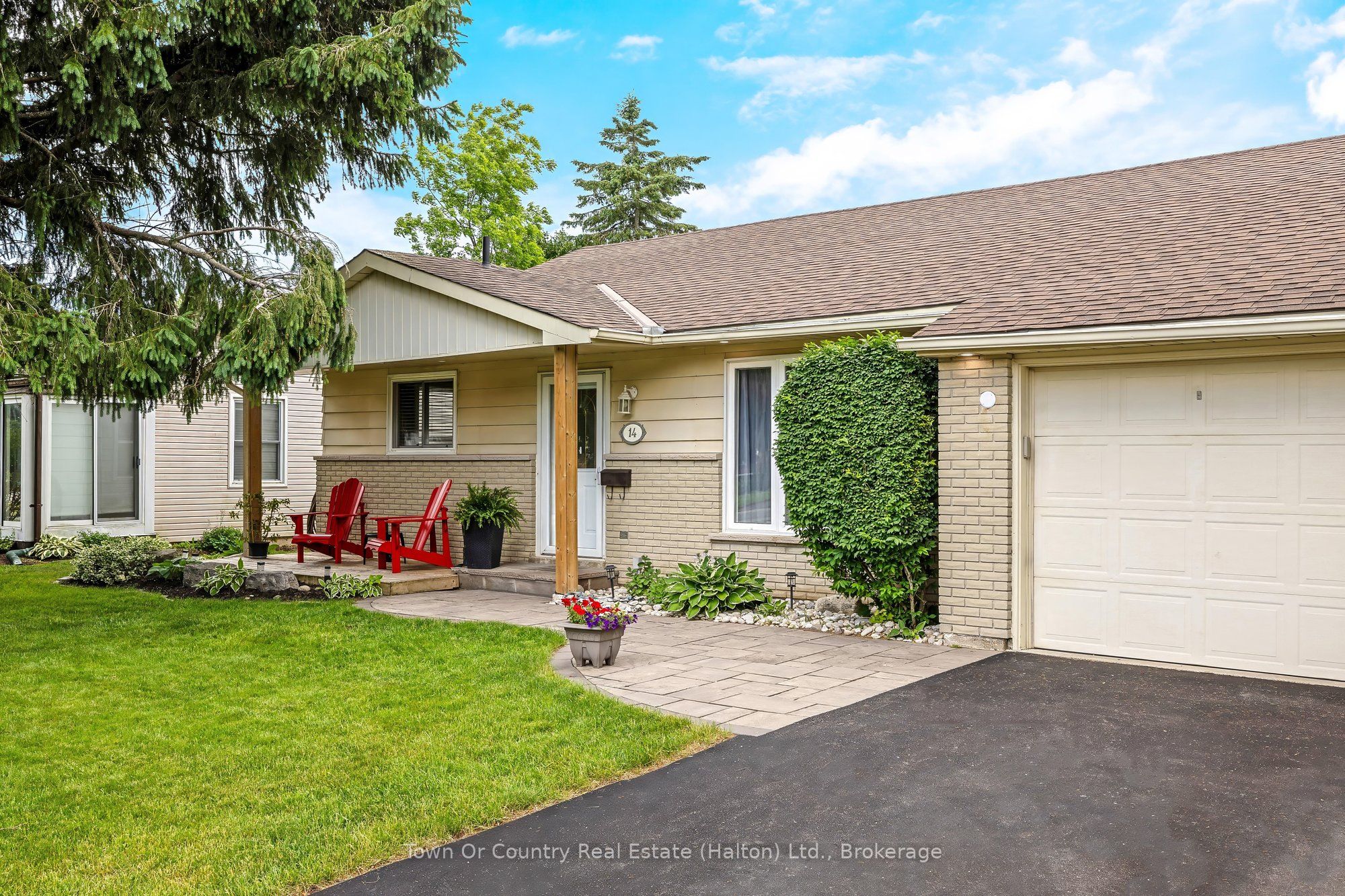 14 Rosemary Road, Halton Hills, ON L7J 1E8 photo 3
