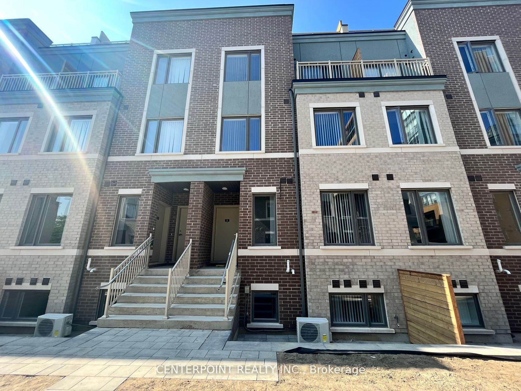 15 William Jackson Way 40, Toronto, ON M8V 0J8