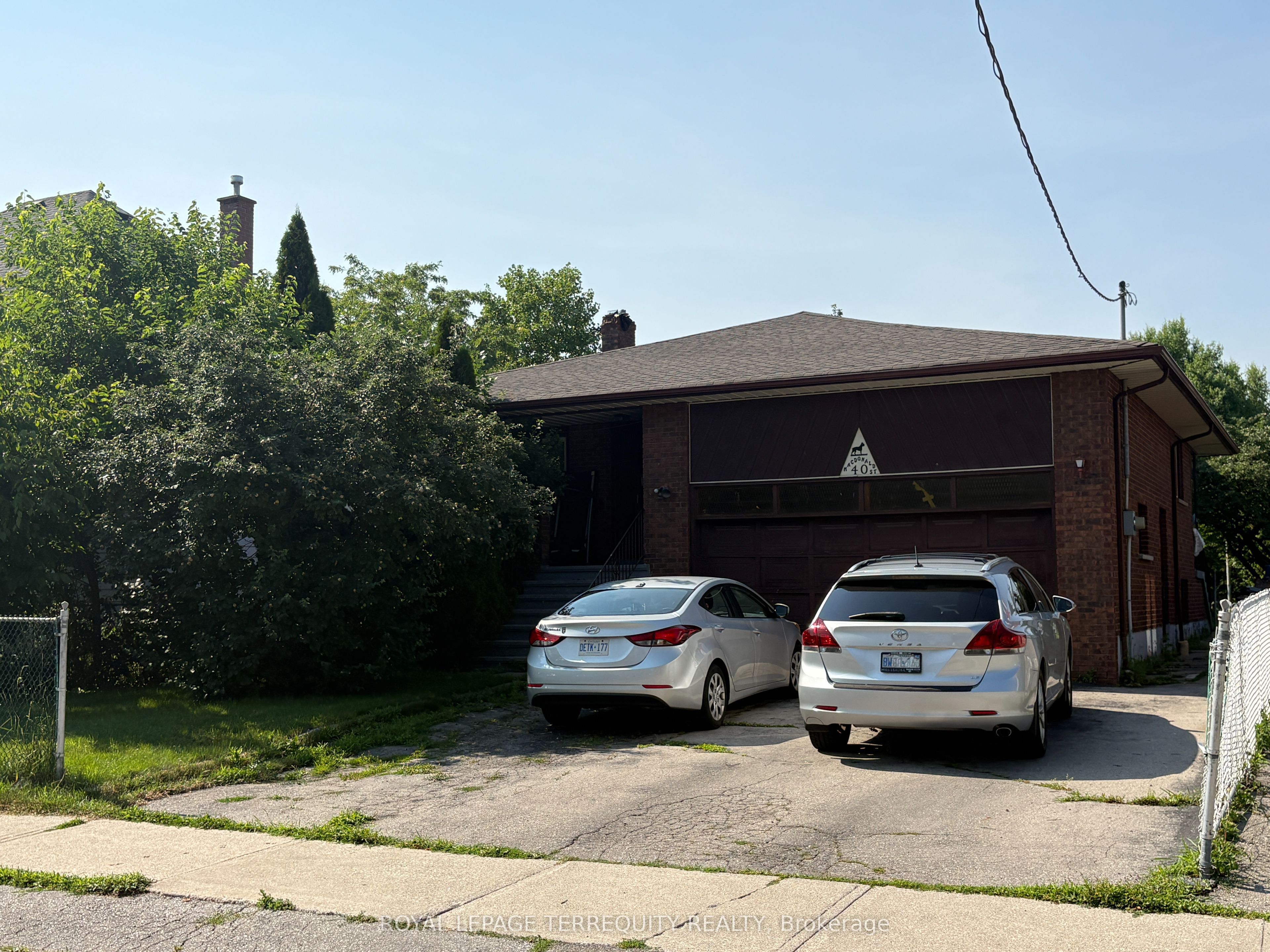 40 MacDonald Street, Toronto, ON M8V 1Y4