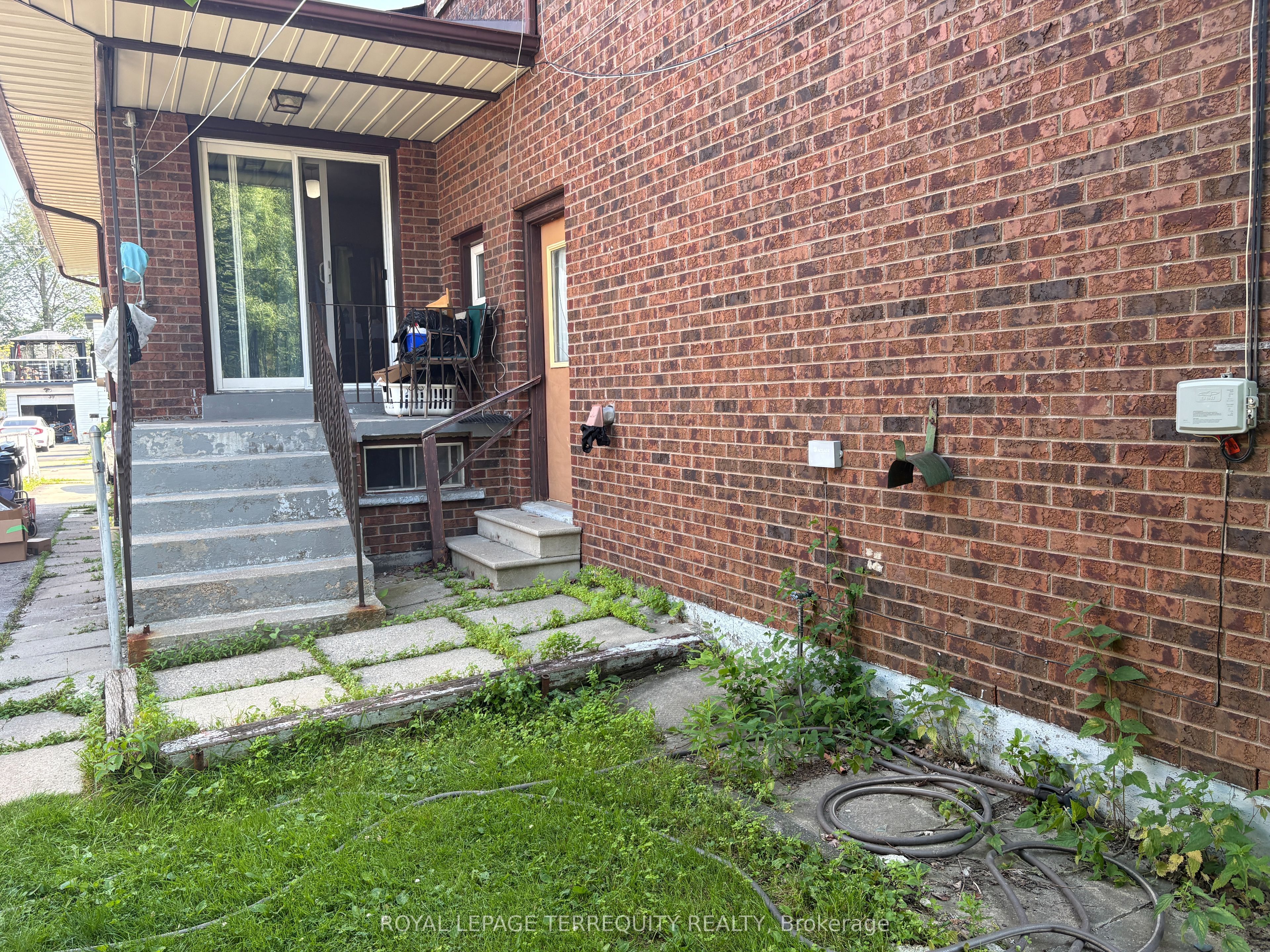 40 MacDonald Street, Toronto, ON M8V 1Y4 photo 3