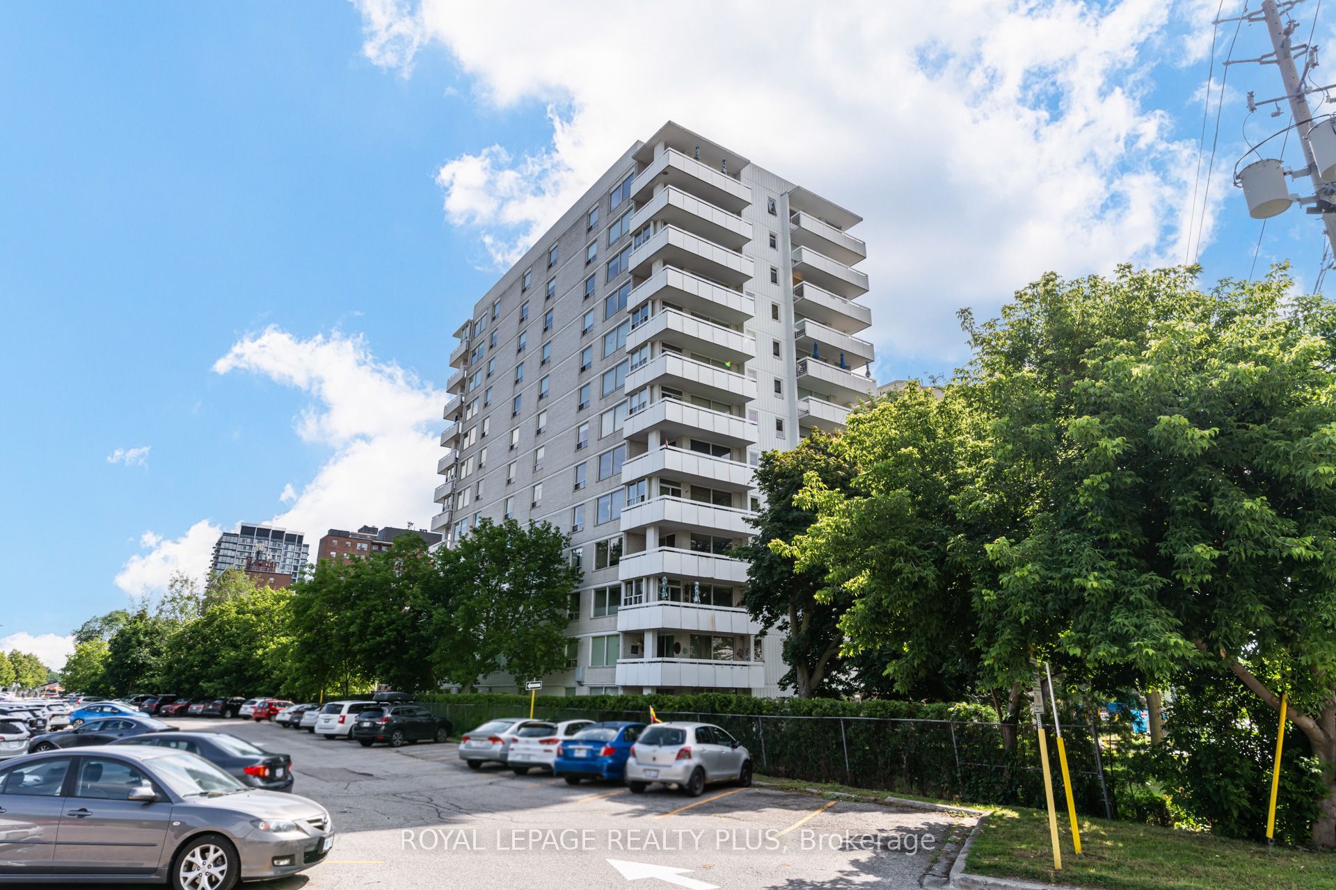 39 Stavebank Road N PH 4, Mississauga, ON L5G 4N7 photo 2
