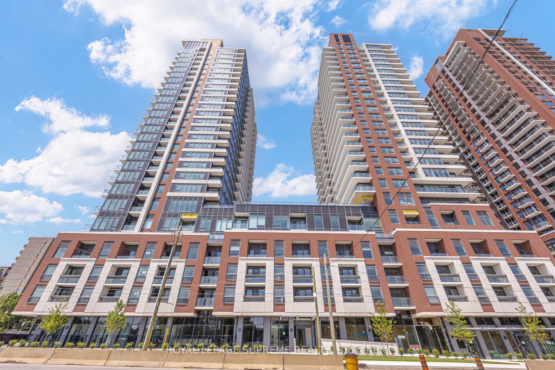 4010 Eglinton Avenue W 215, Toronto, ON M9A 0G5 photo 4